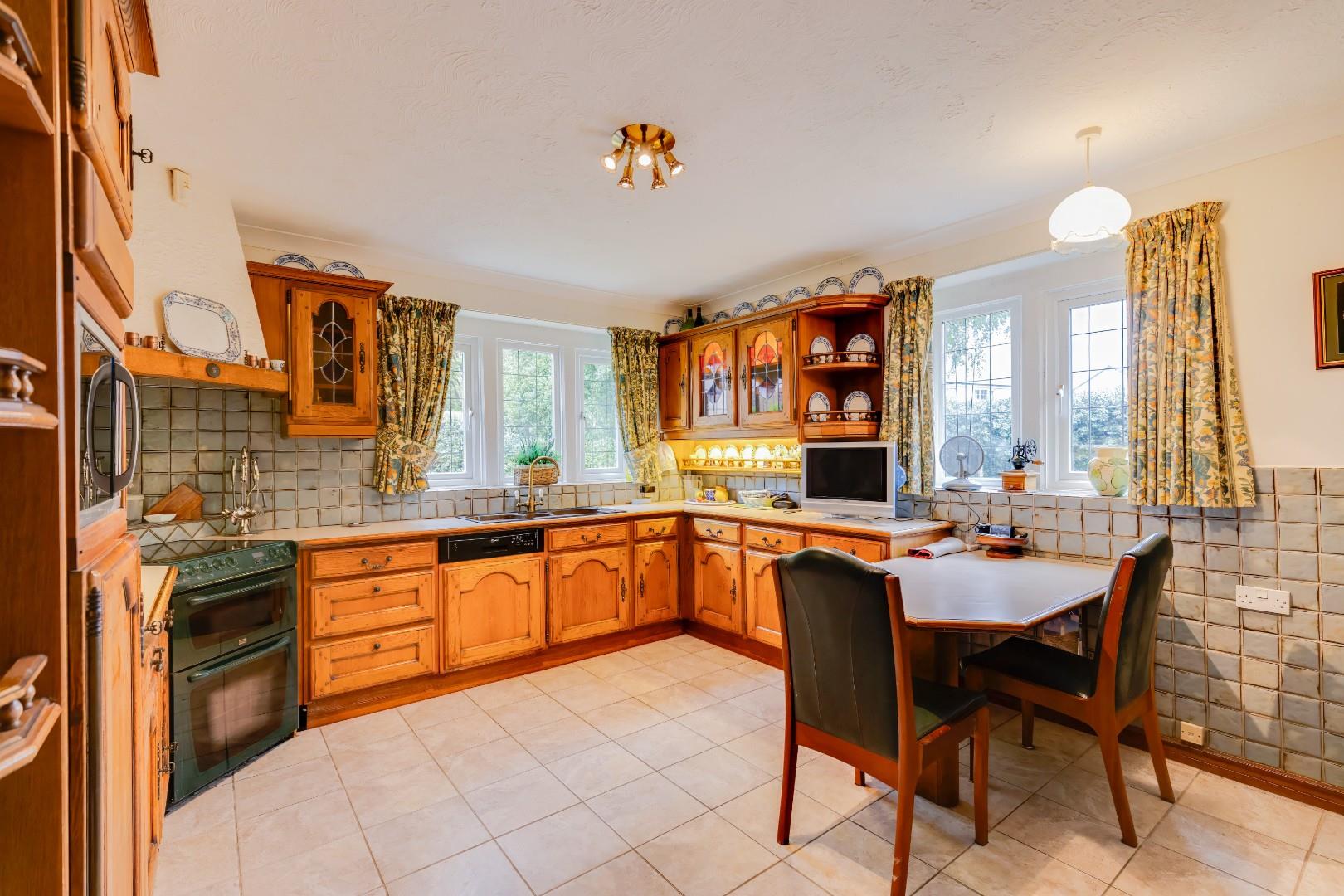 14 Ger Y Llan, St. Nicholas, Vale of Glamorgan, CF5 6FY